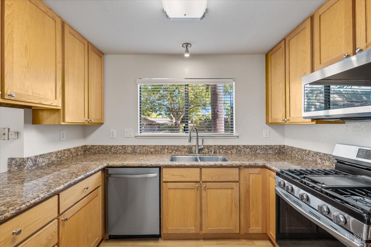 4736 Shade Tree Lane, Santa Rosa, CA 95405 — photo 3