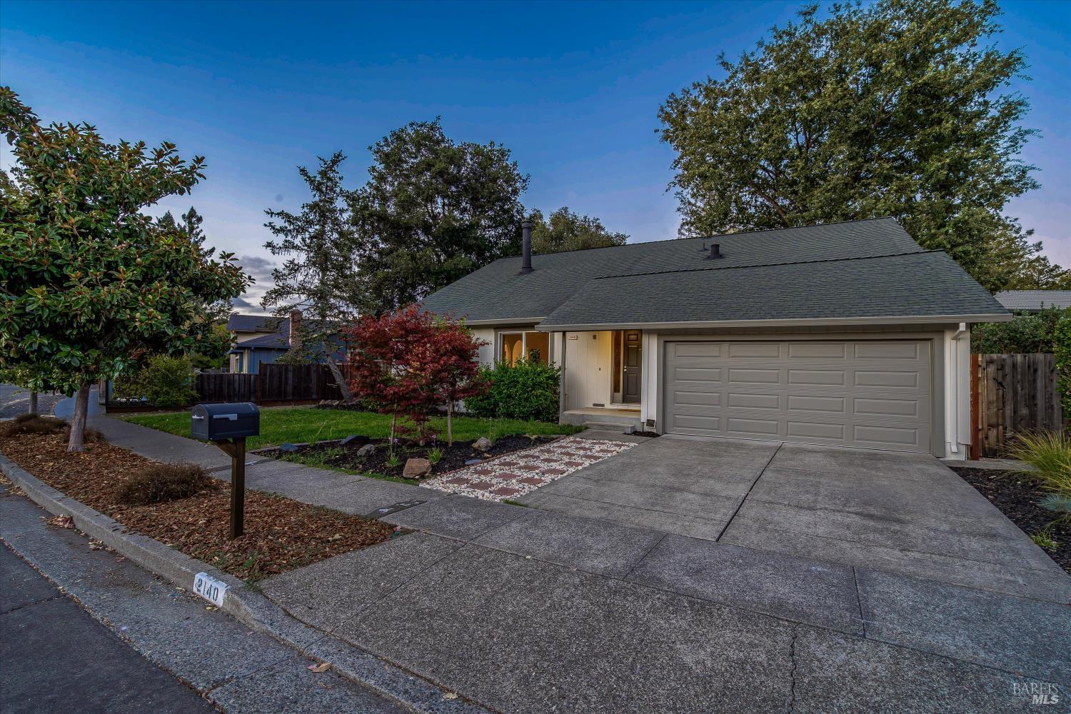 2140 alejandro dr, SANTA ROSA CA 95405 — photo 2
