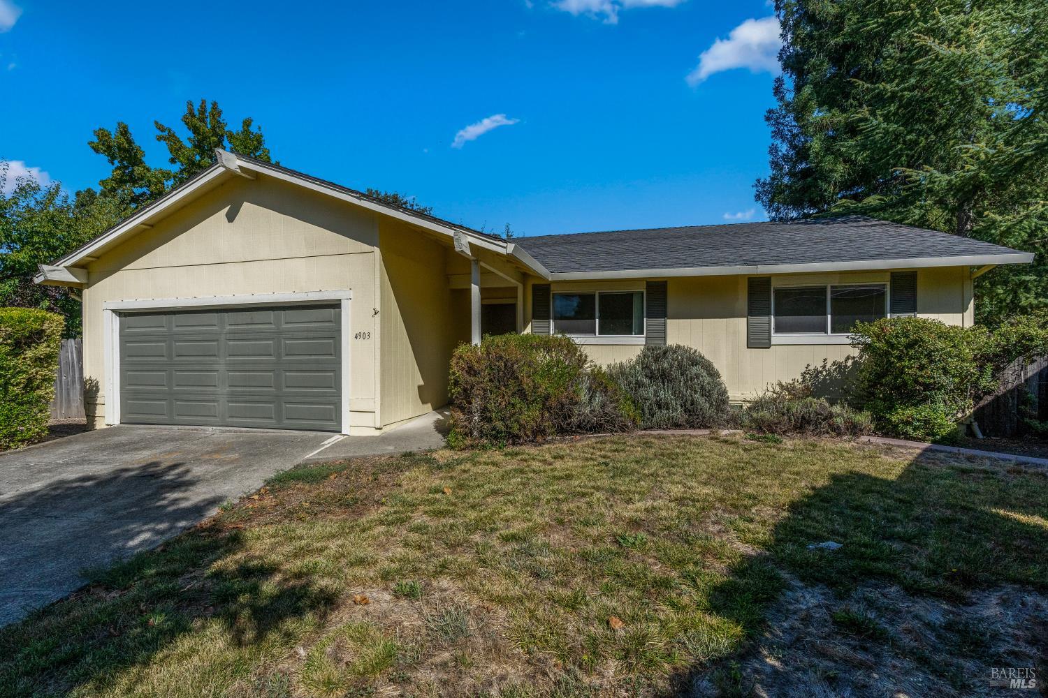 4903 Cheryl Court — photo