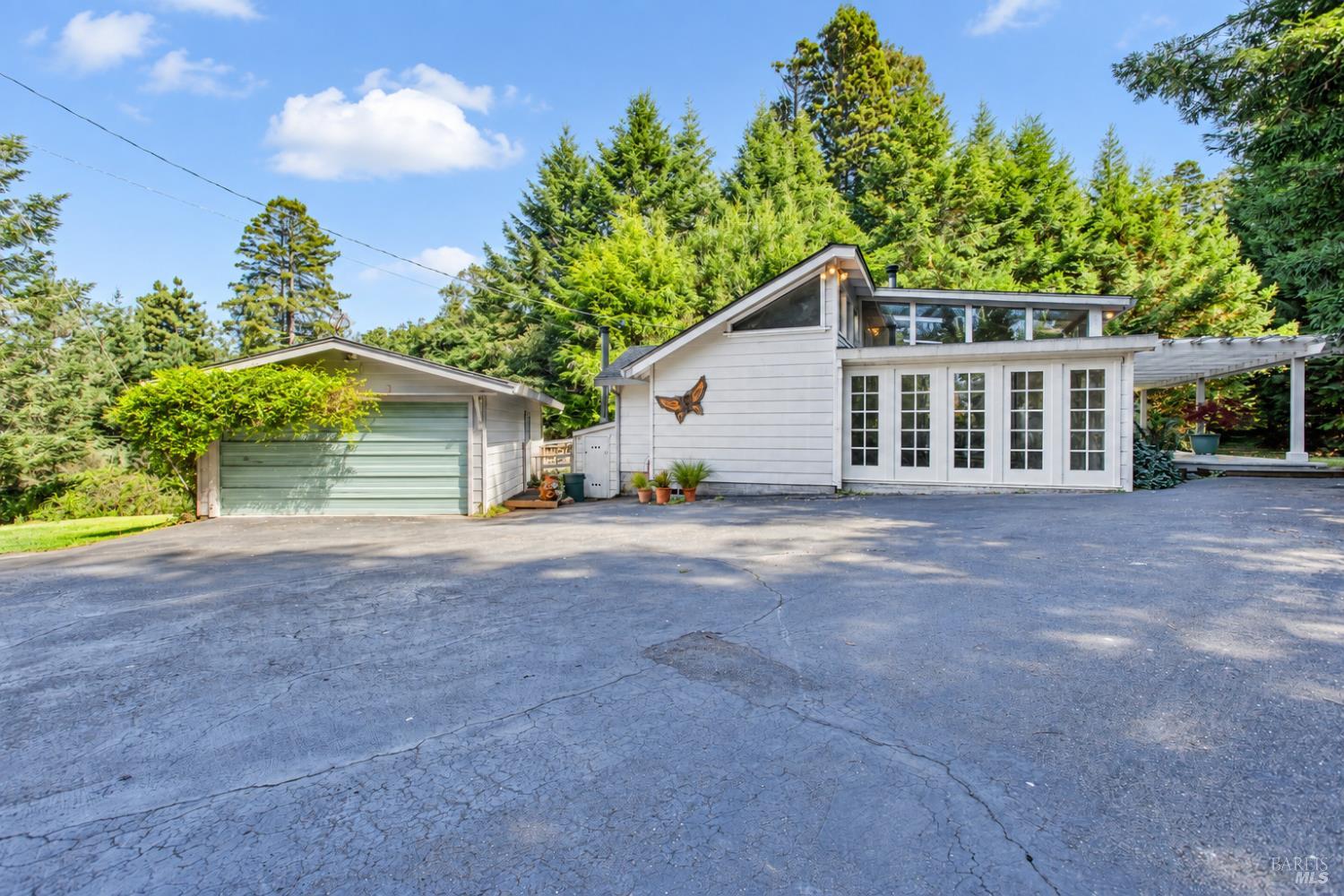 44111 Johnson Park Road — photo