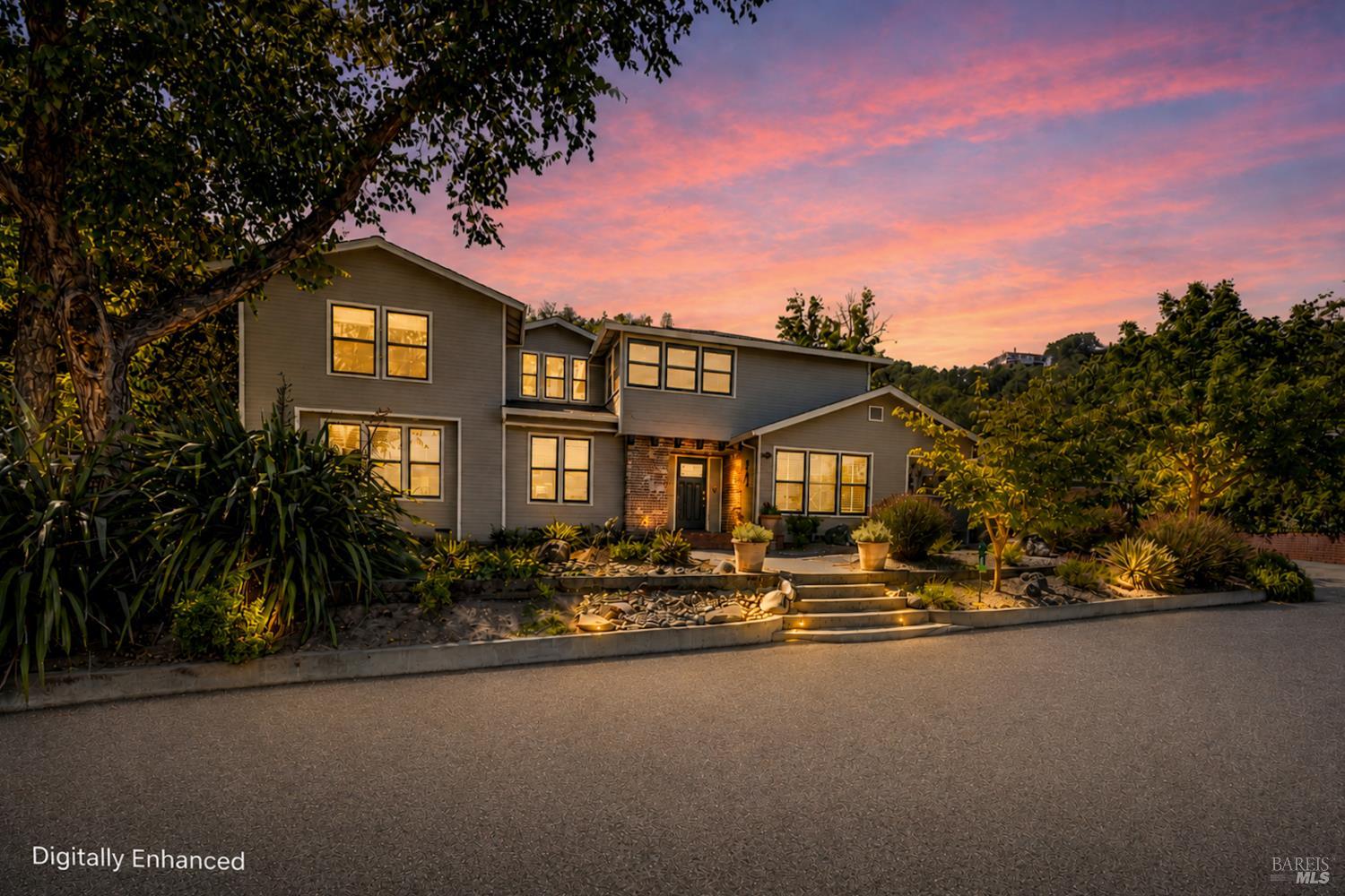 25 Highland Court — photo