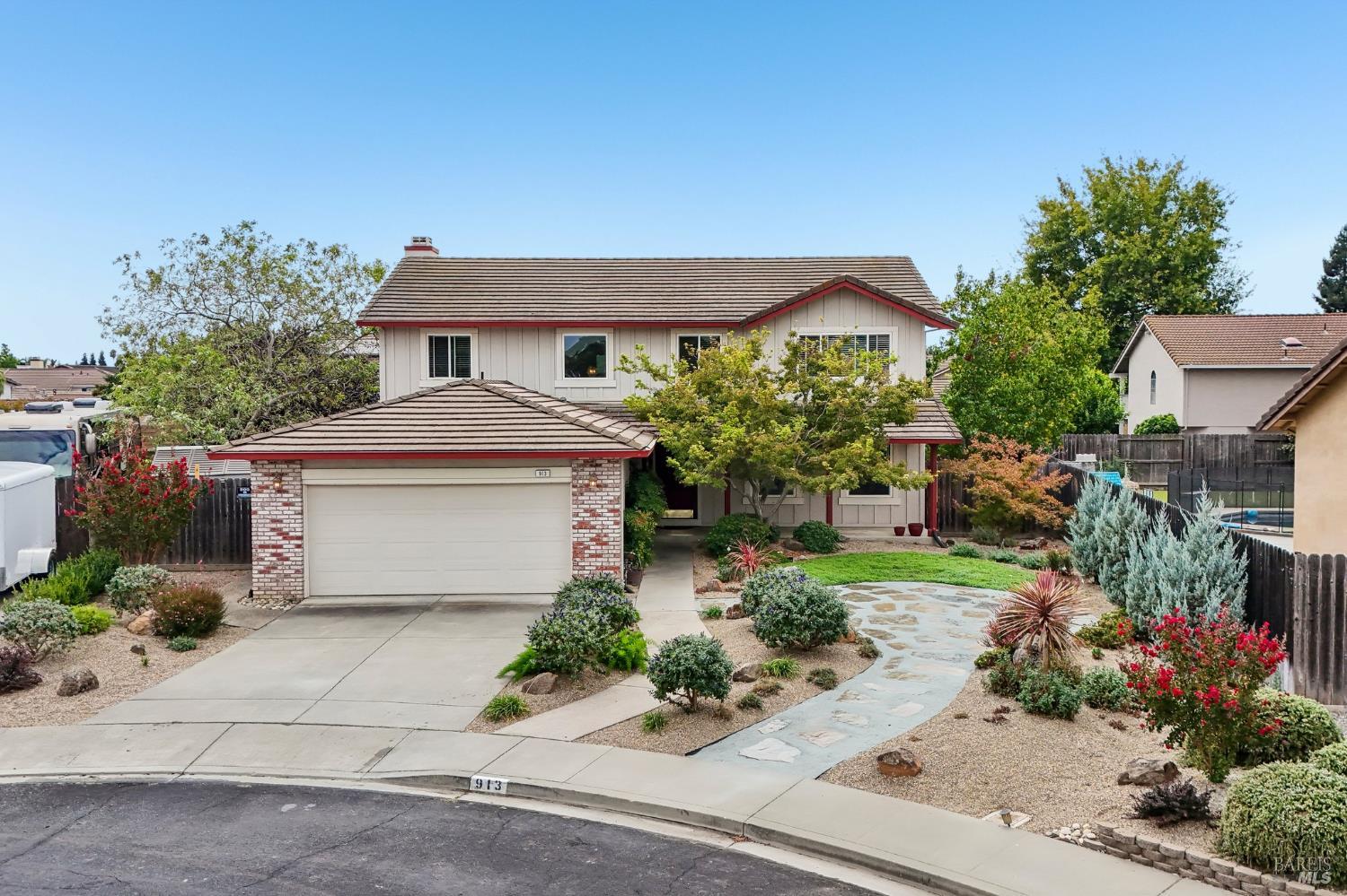 913 Stonewood Court — photo