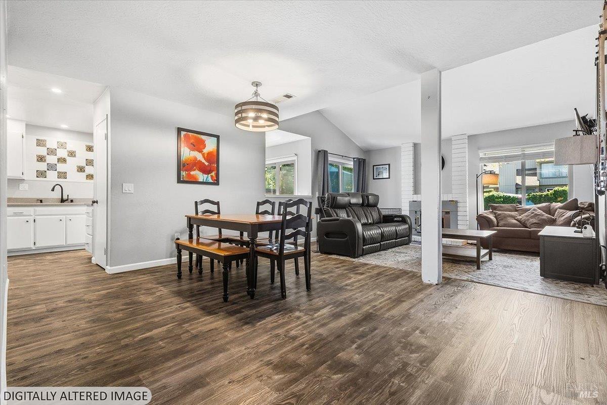 3005 Aurora Court — photo