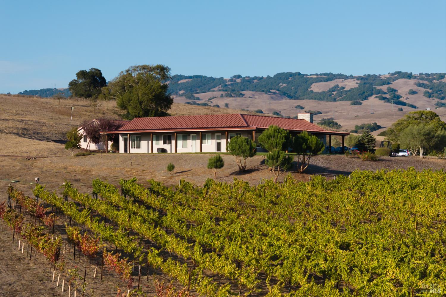 Home in Petaluma, CA 94954 — photo 2