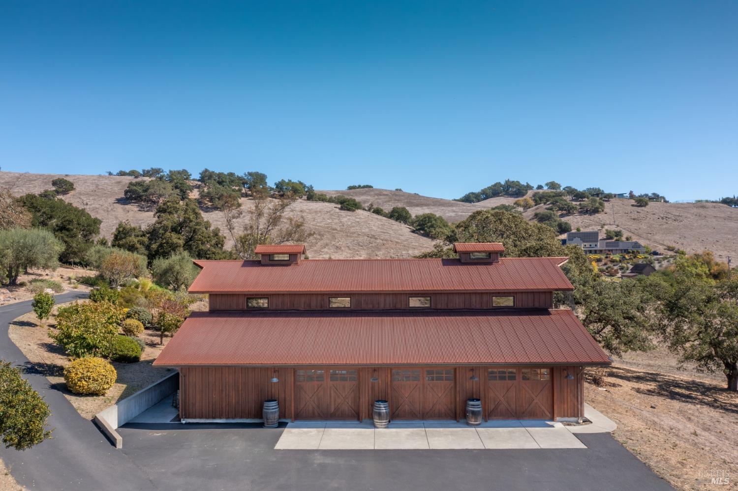 4575 Lovall Valley Loop Road — photo