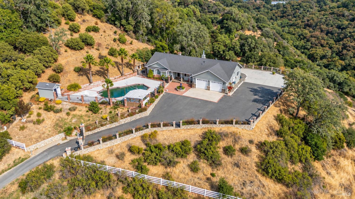 5151 Eastside Calpella Road — photo