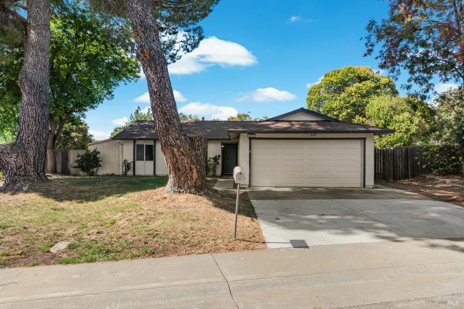 805 Avon Court — photo