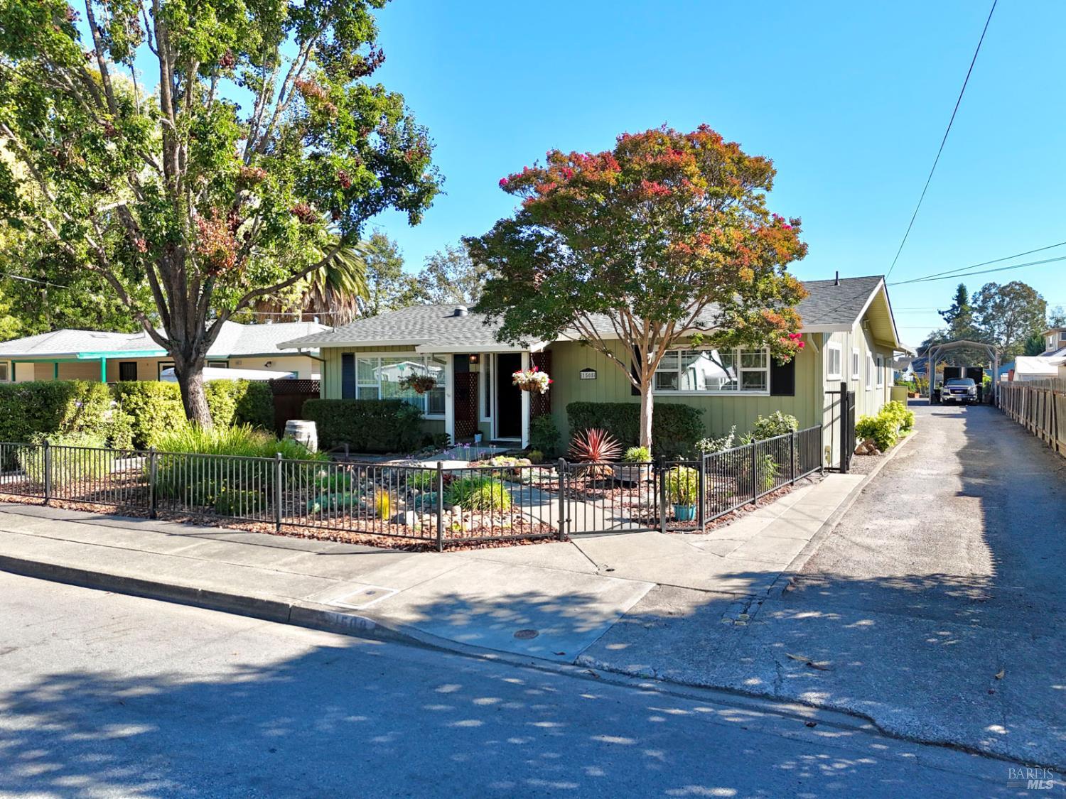 1508 Gloria Drive — photo