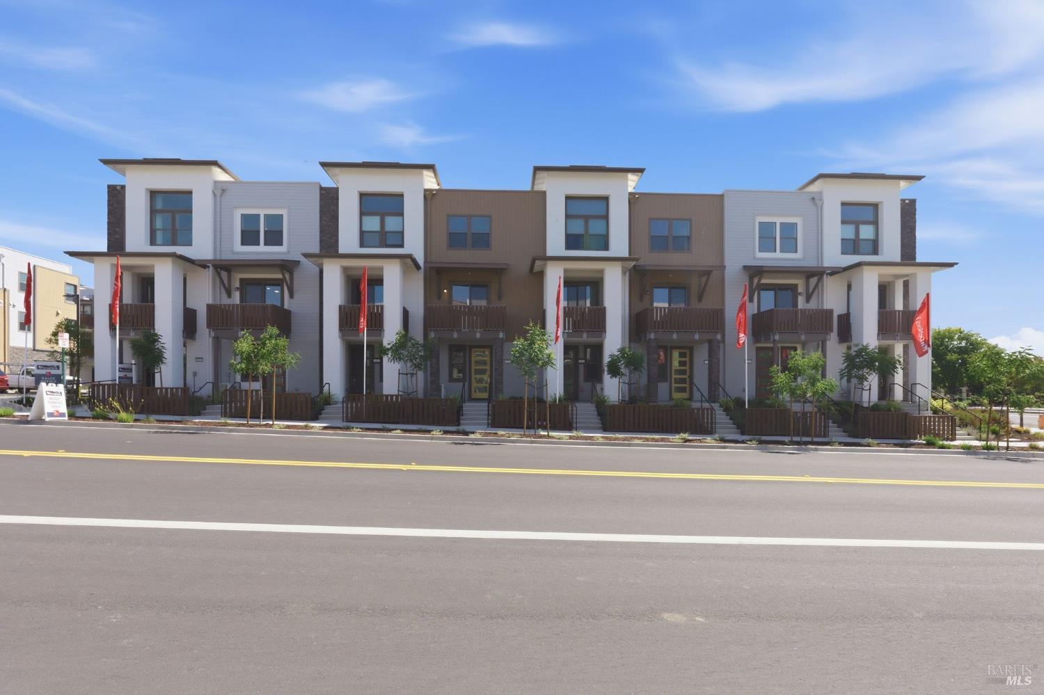 1214 Pegasus Common — photo