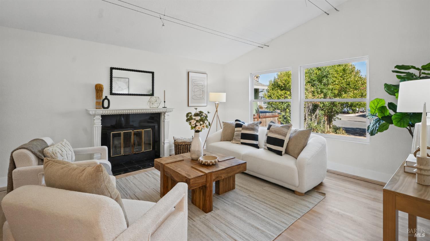 1133 Levine Drive — photo