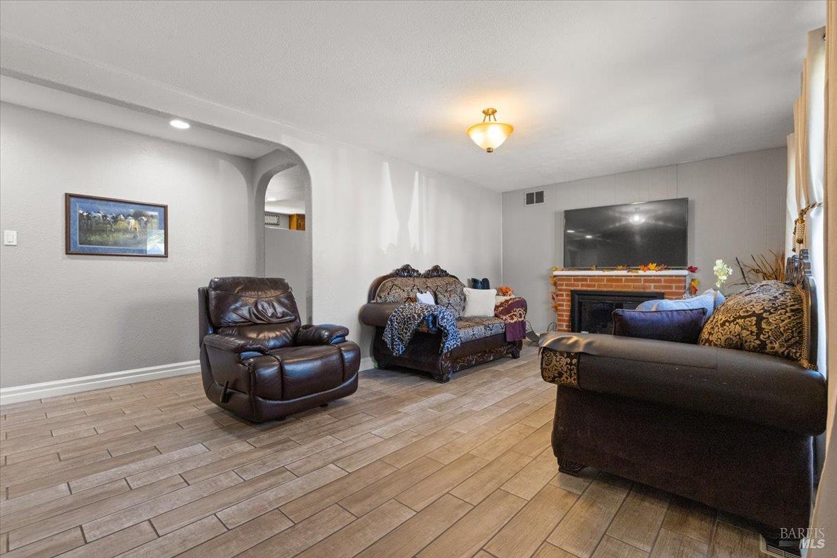 636 Southwood Drive — photo