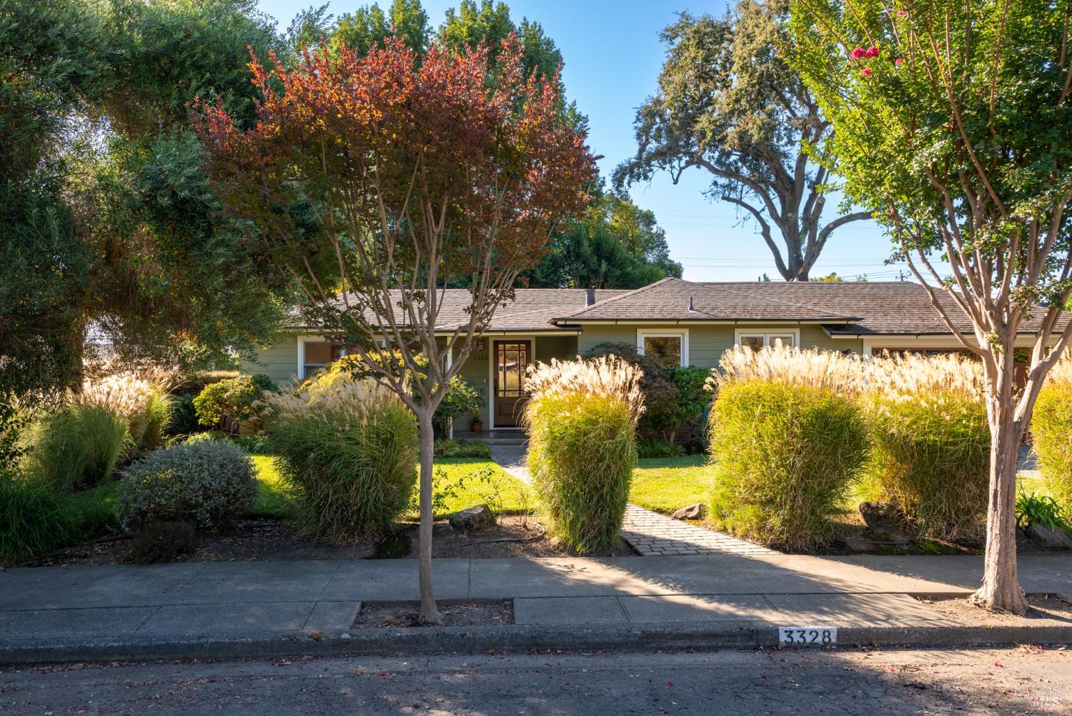 3328 Magowan Drive — photo