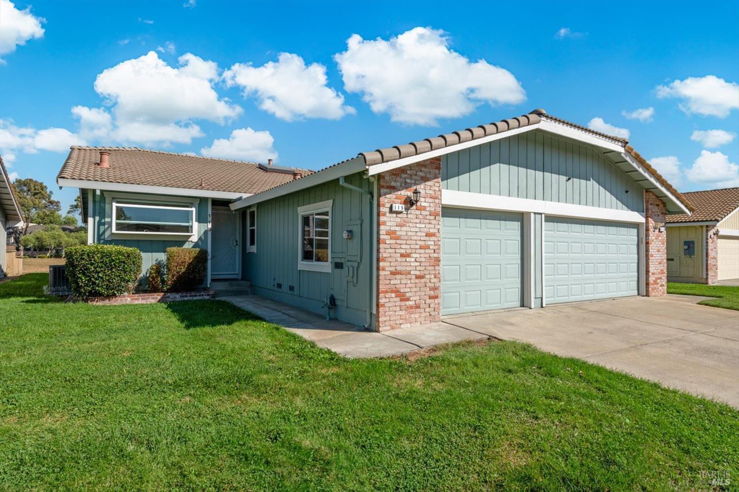 115 Bryce Way — photo
