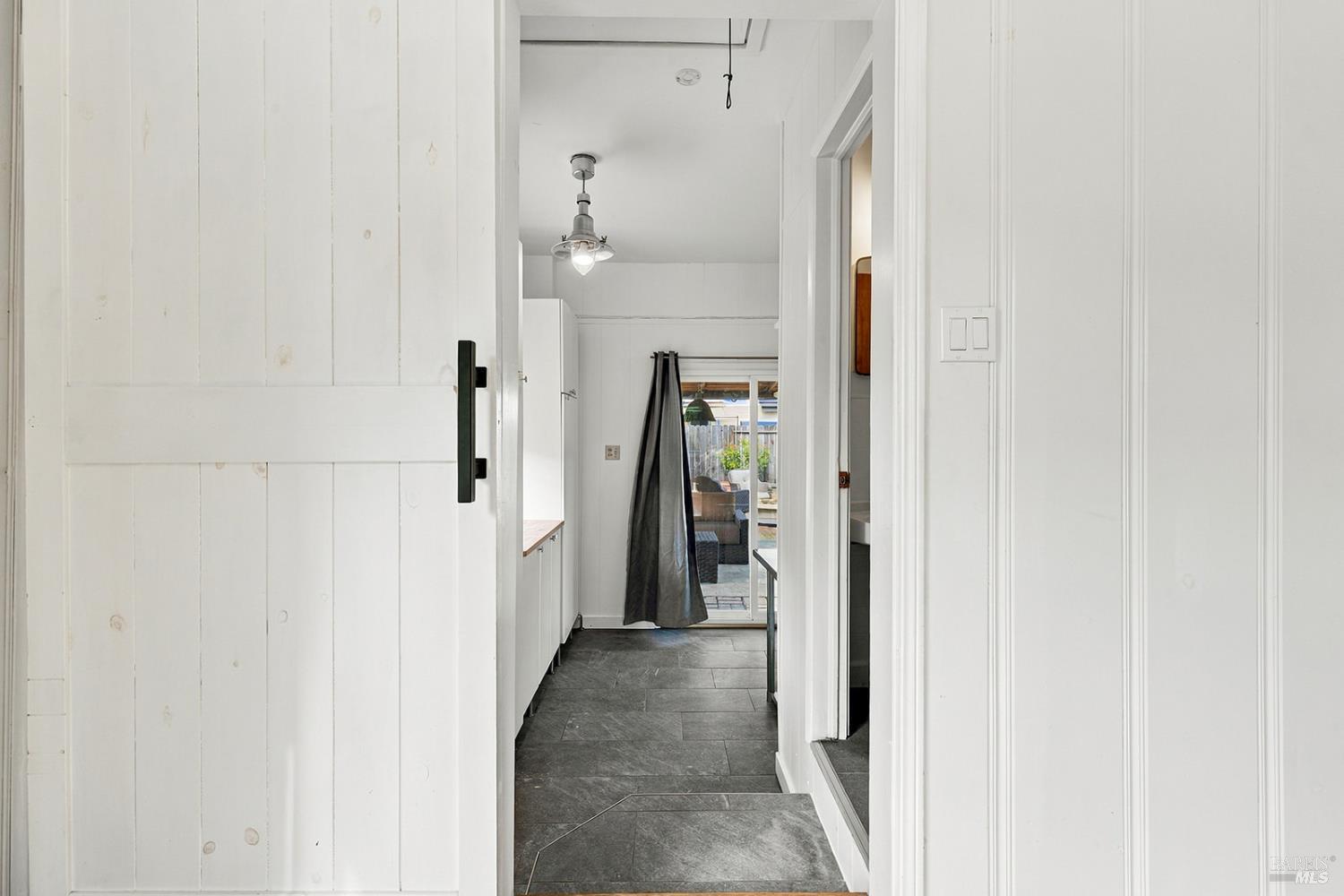 2817 Midway Drive — photo