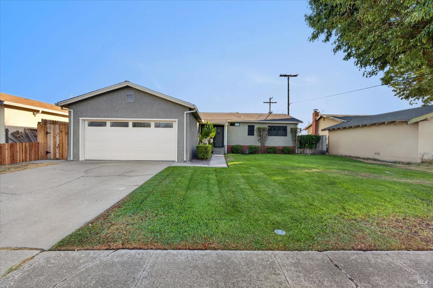 940 Rolling Green Drive — photo