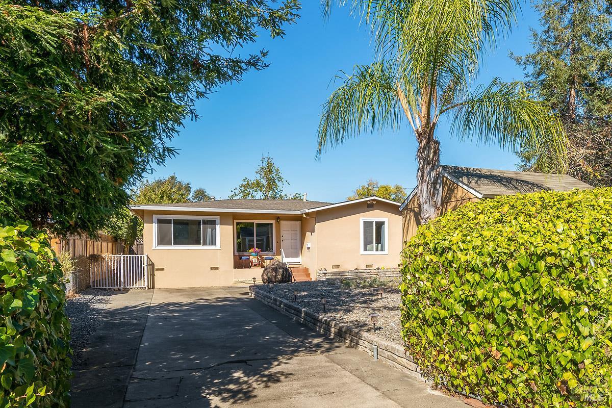 563 Fernando Drive — photo