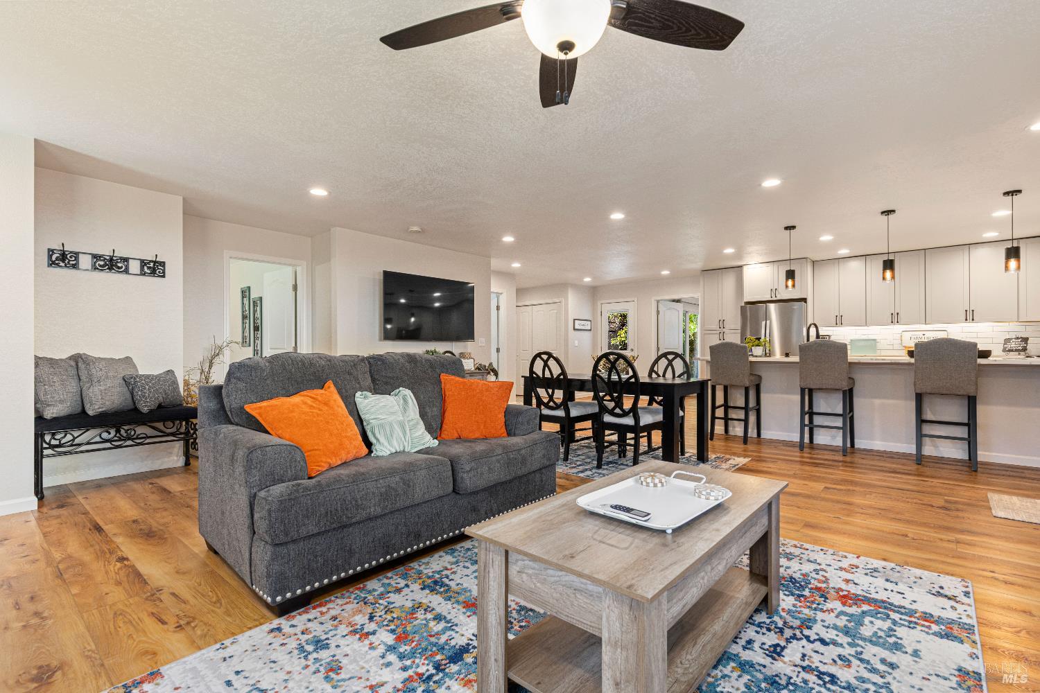 5505 Live Oak Drive — photo