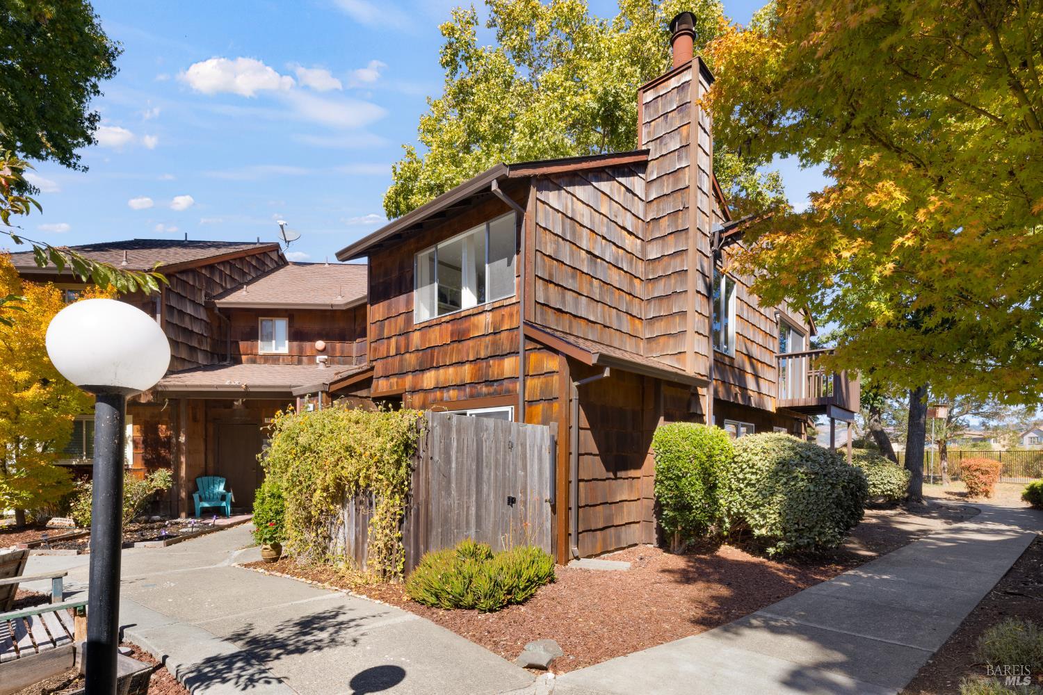 1599 Parkway Drive — photo