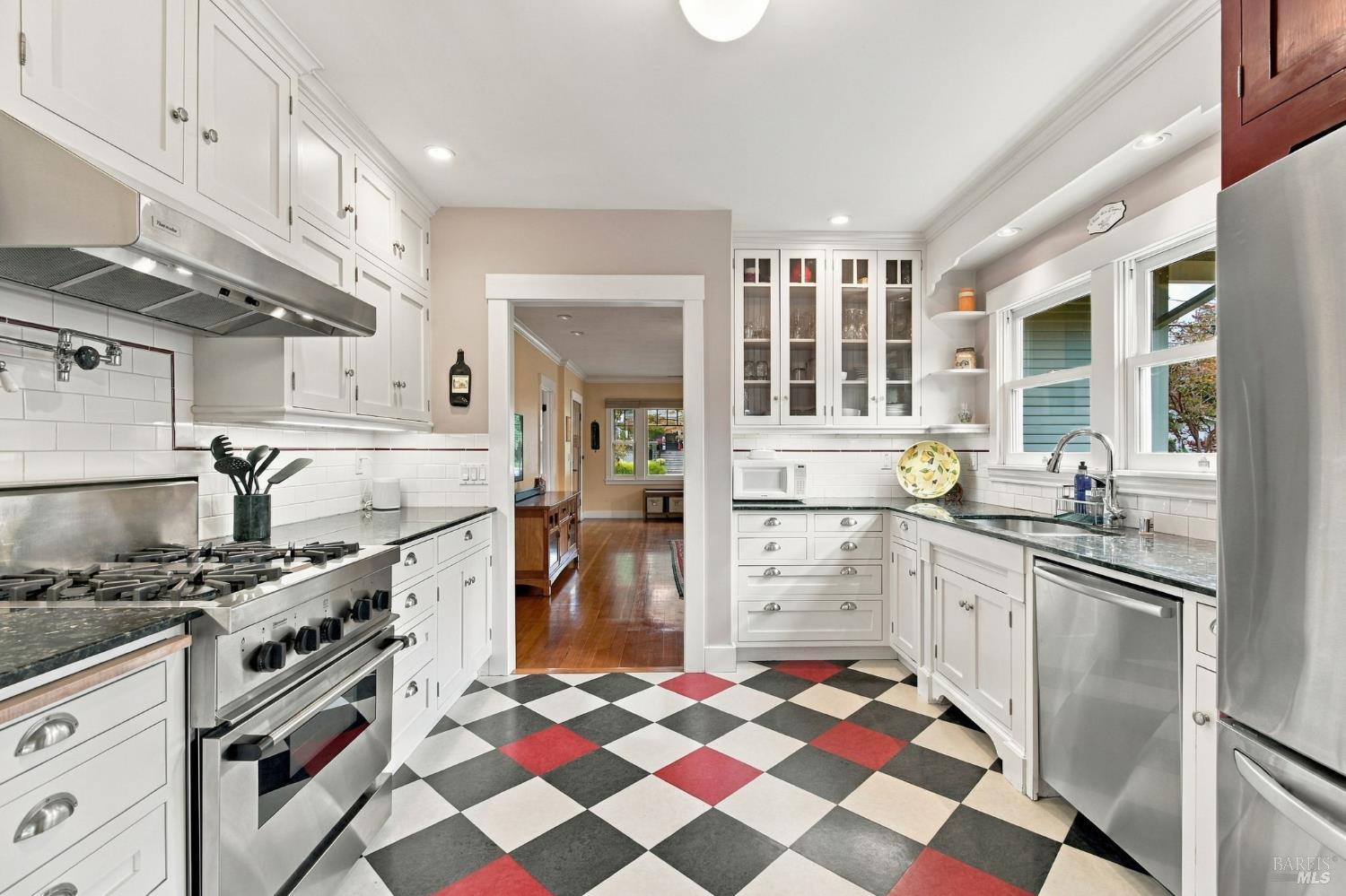 637 Wright Street, Santa Rosa, CA 95404 — photo 3