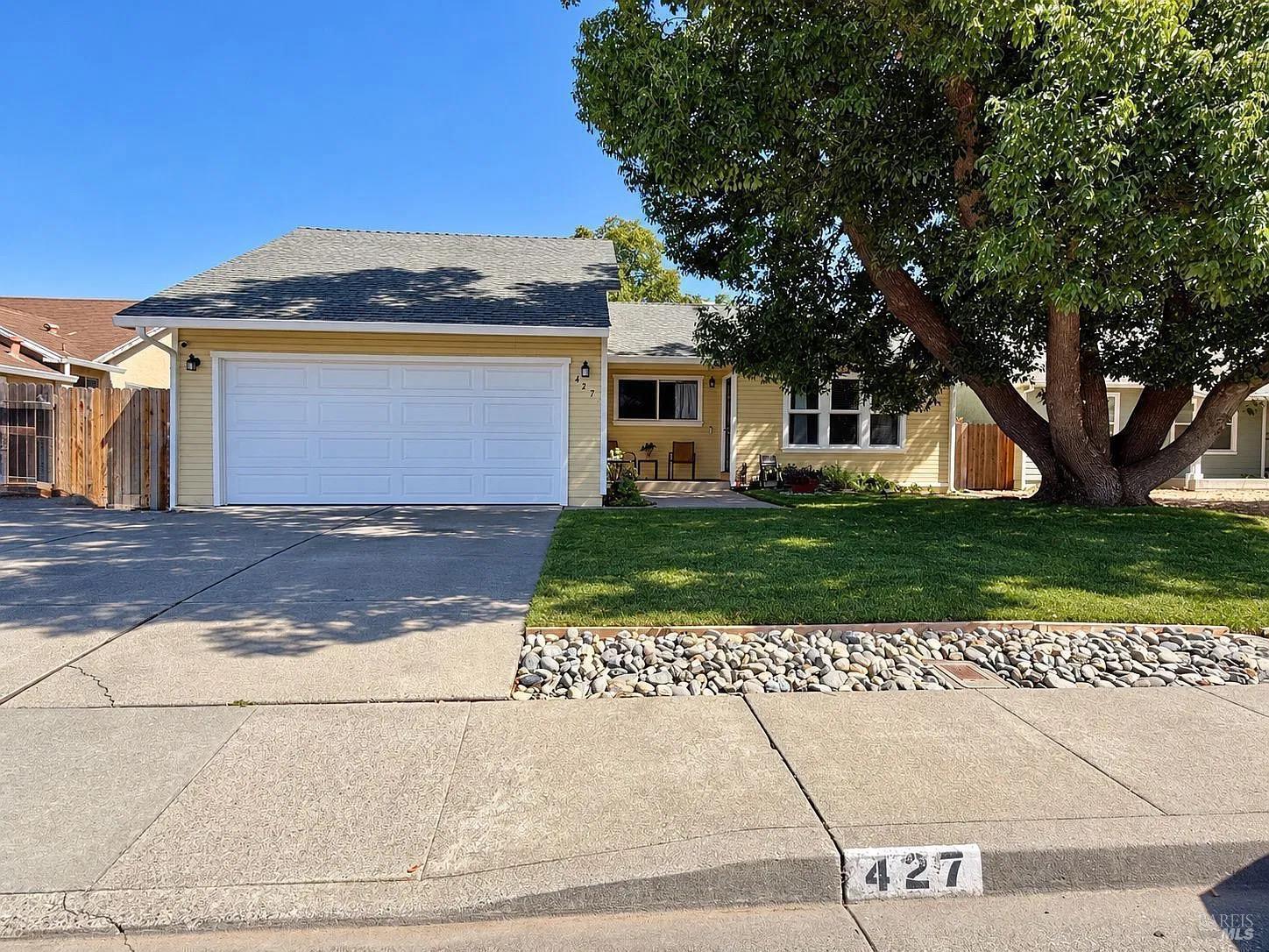 427 Temple Drive — photo