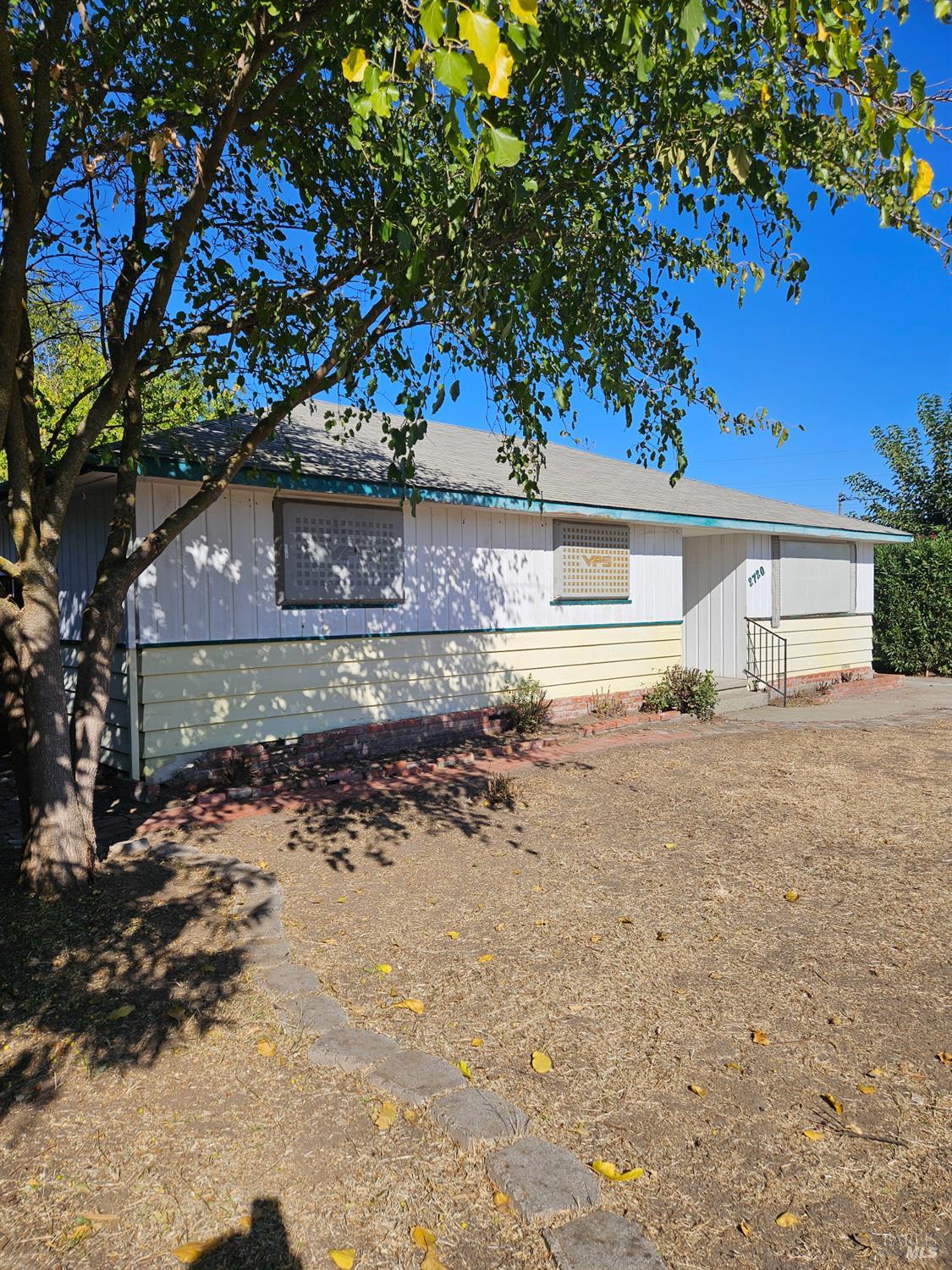 2720 Sunset Lane — photo
