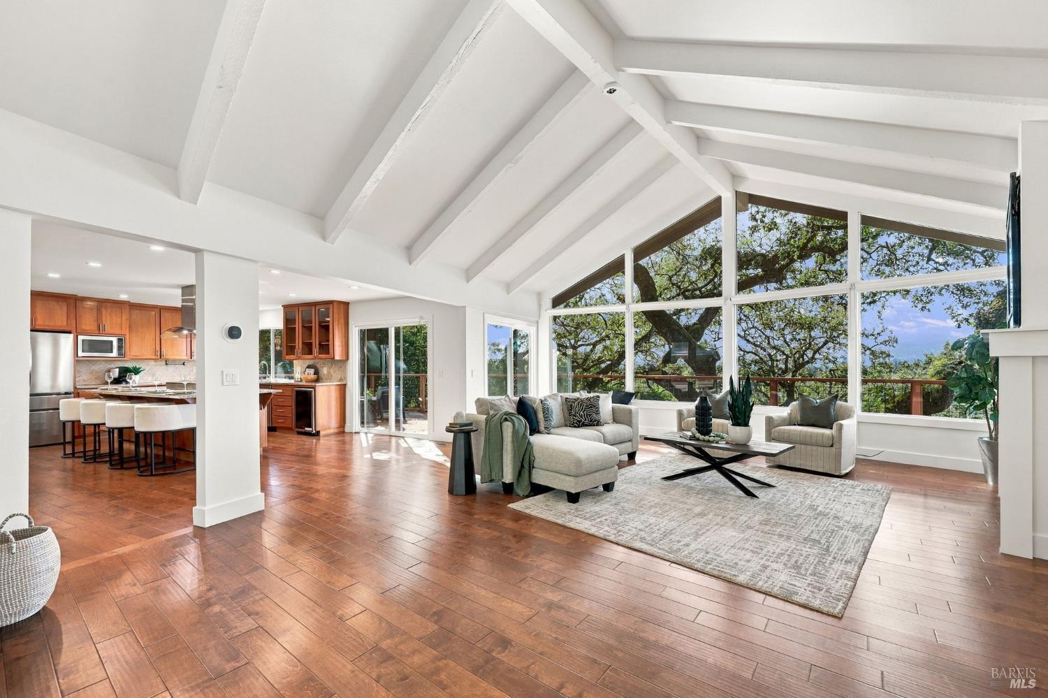 3465 Ridgeview Drive — photo