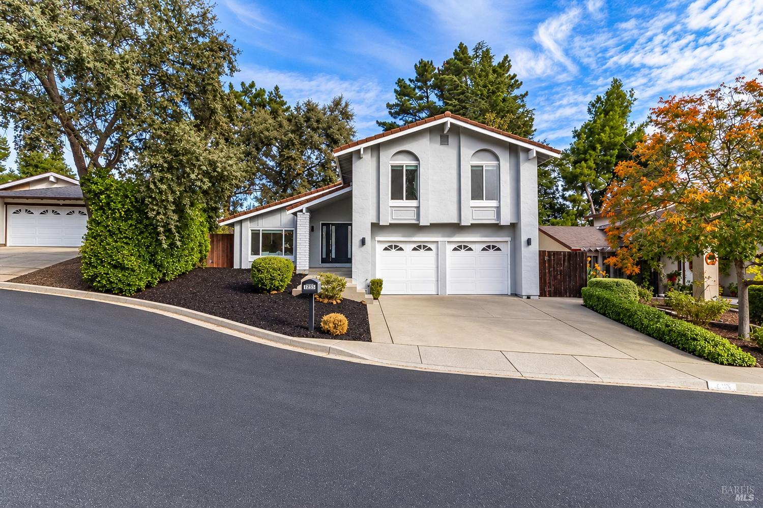 1235 Greenview Court — photo