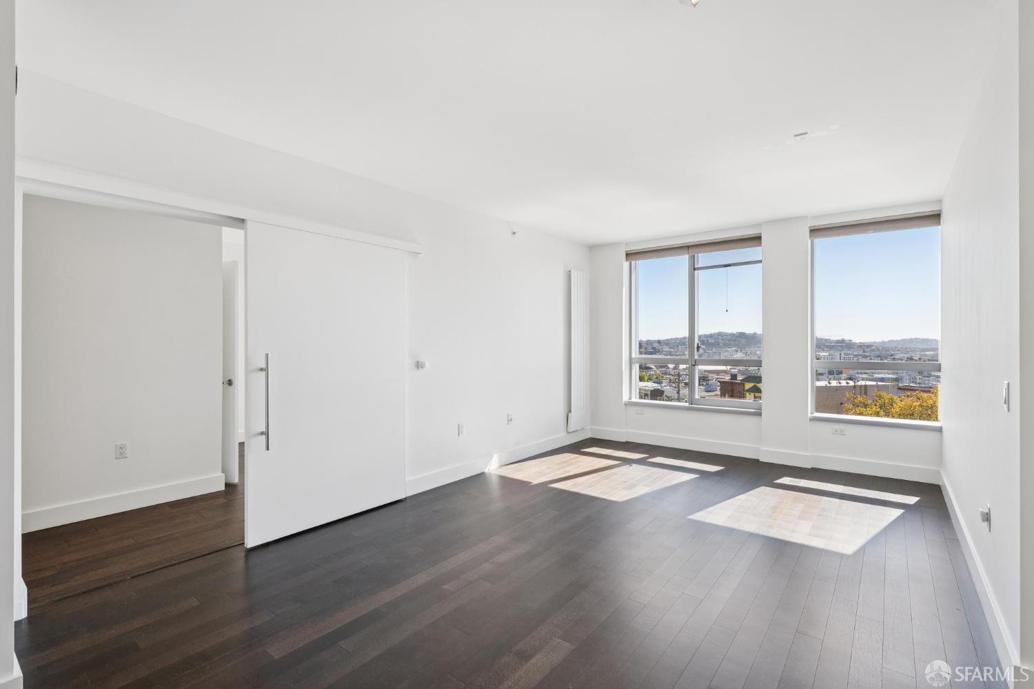 8 Buchanan Street Unit 608 — photo