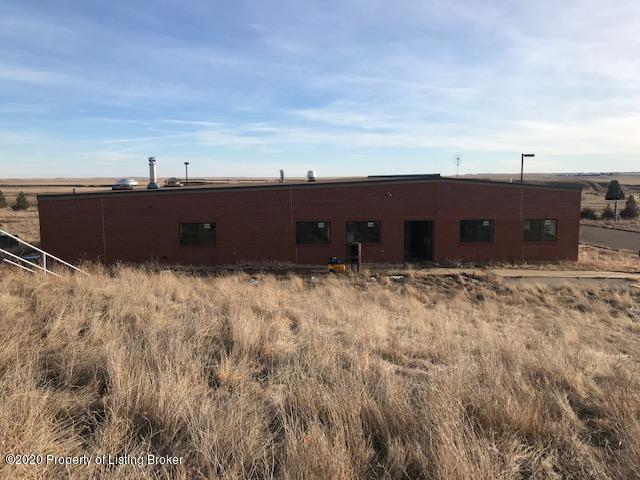 6397 110 Avenue SW — photo
