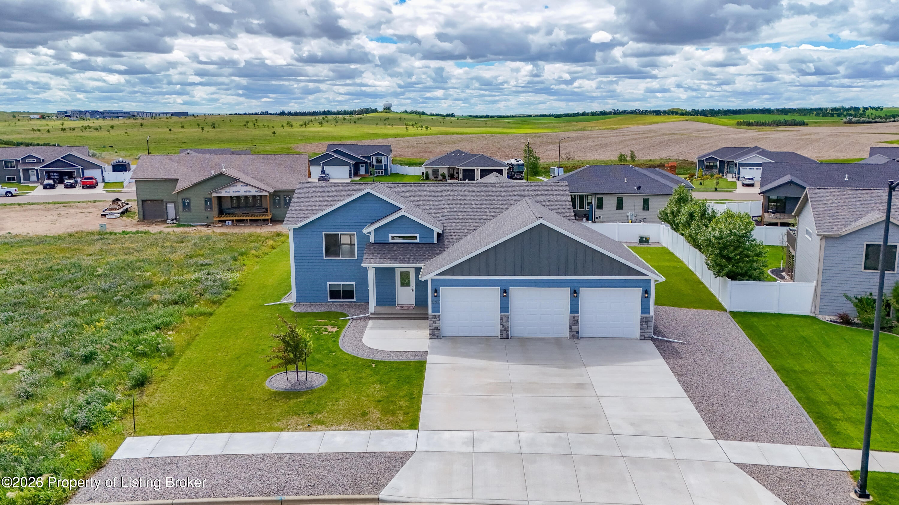 3403 Shamrock Loop — photo