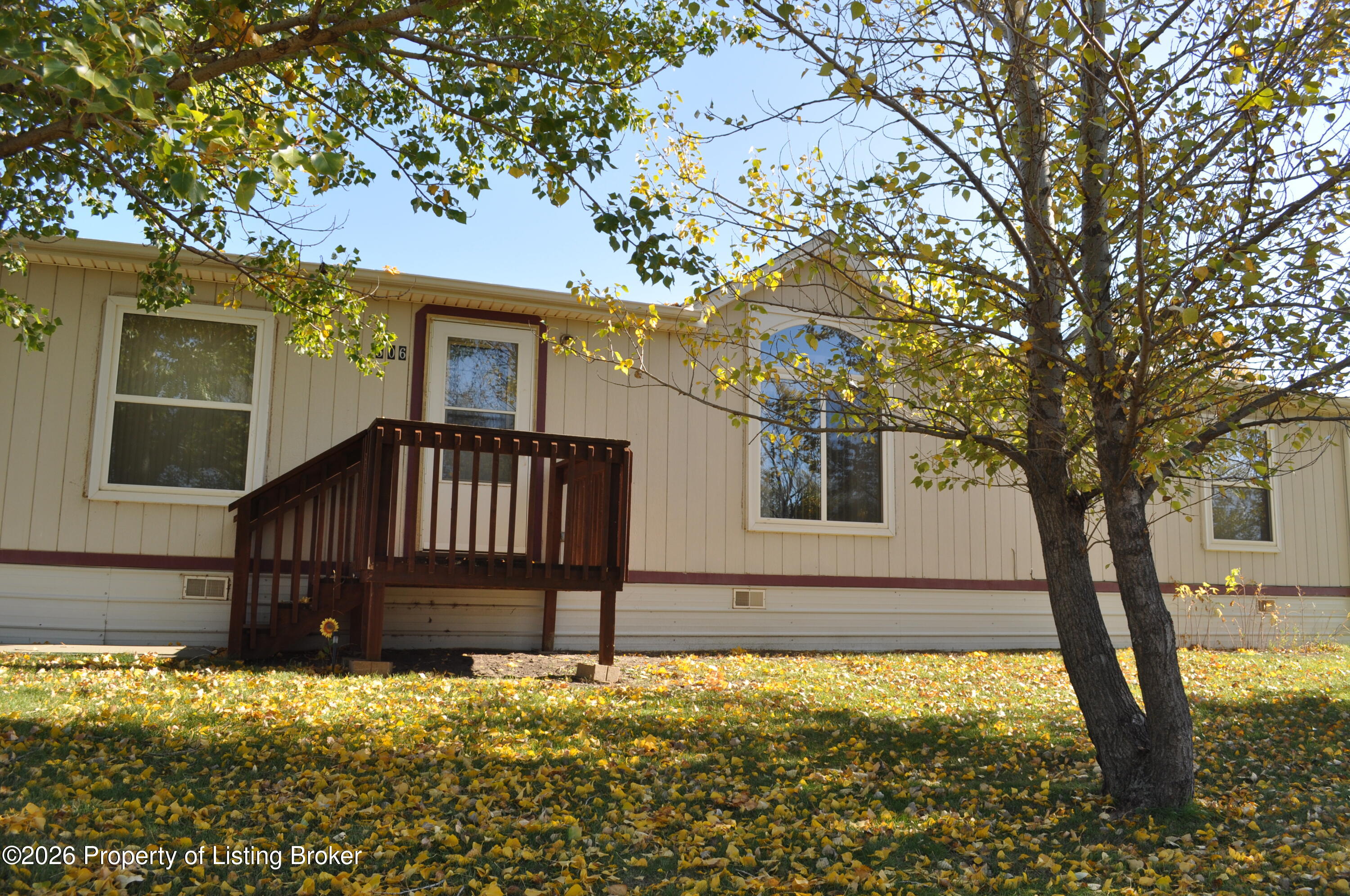 506 3rd Street E, Lemmon, SD 57638 — photo 2