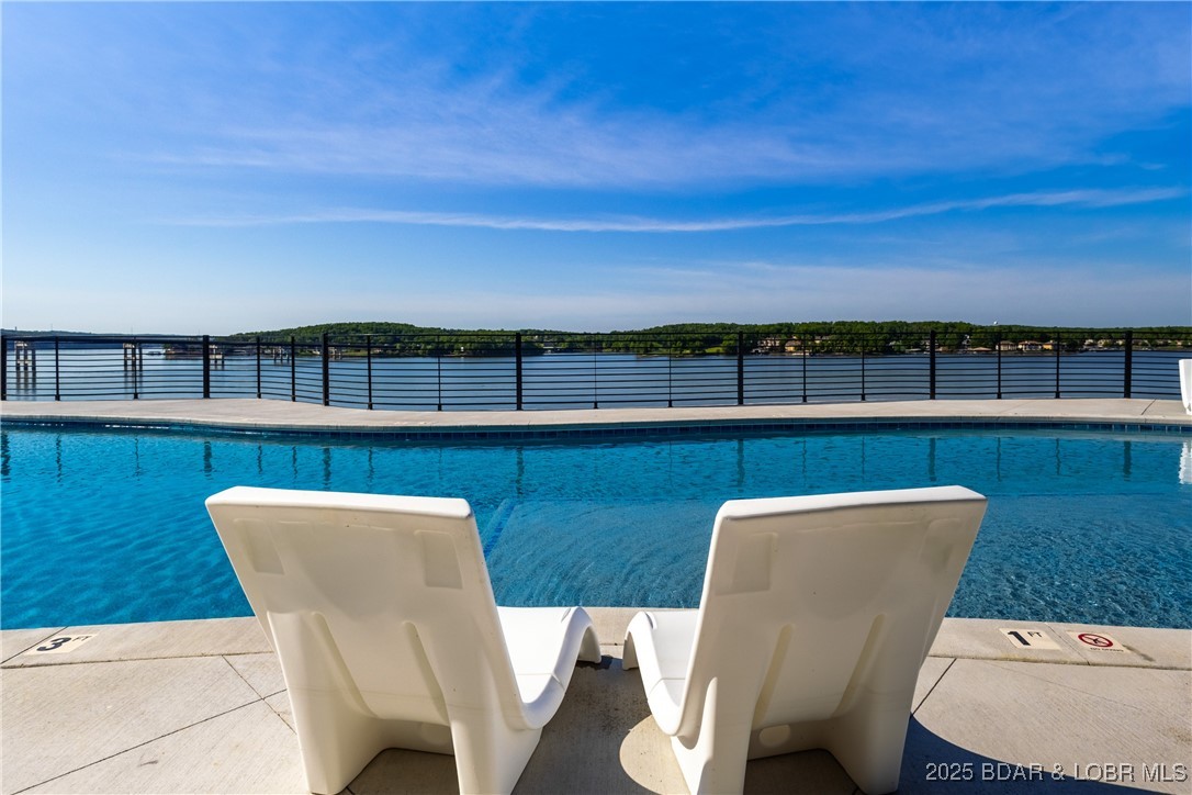 100 Blue Heron Hill 108 — photo