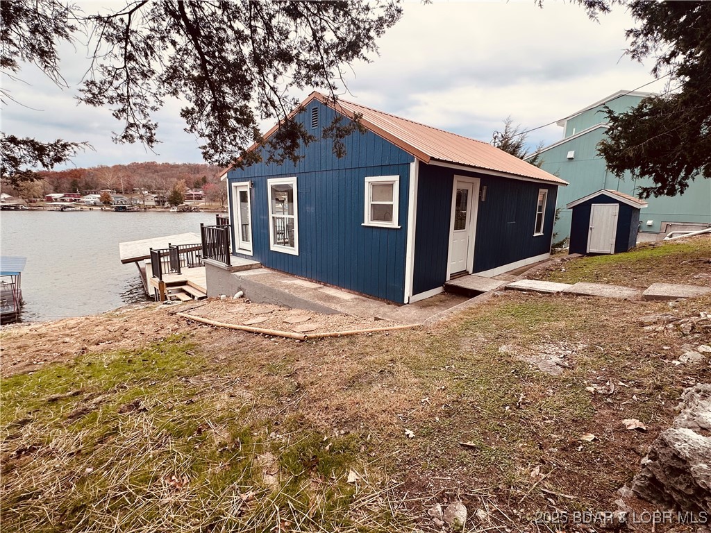 9 Point Plaza — photo