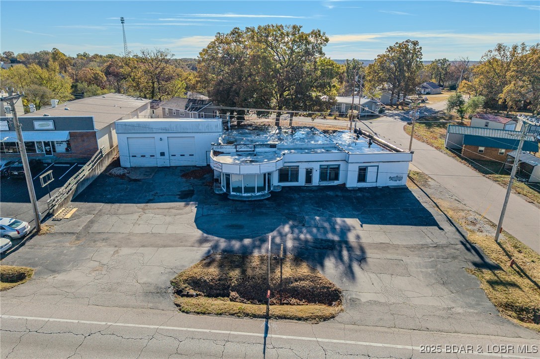212 W Highway 54 — photo