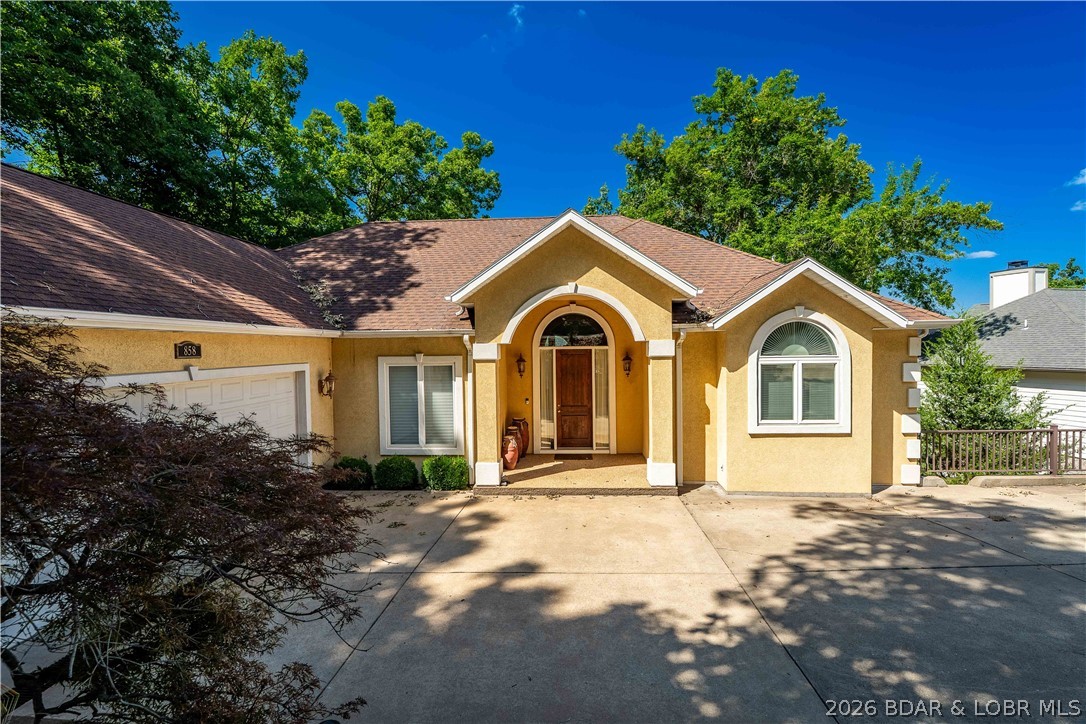 858 Via Del Lago Drive — photo
