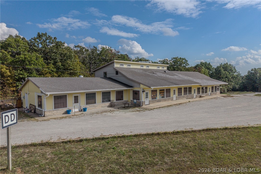 33023 Hwy 7 — photo