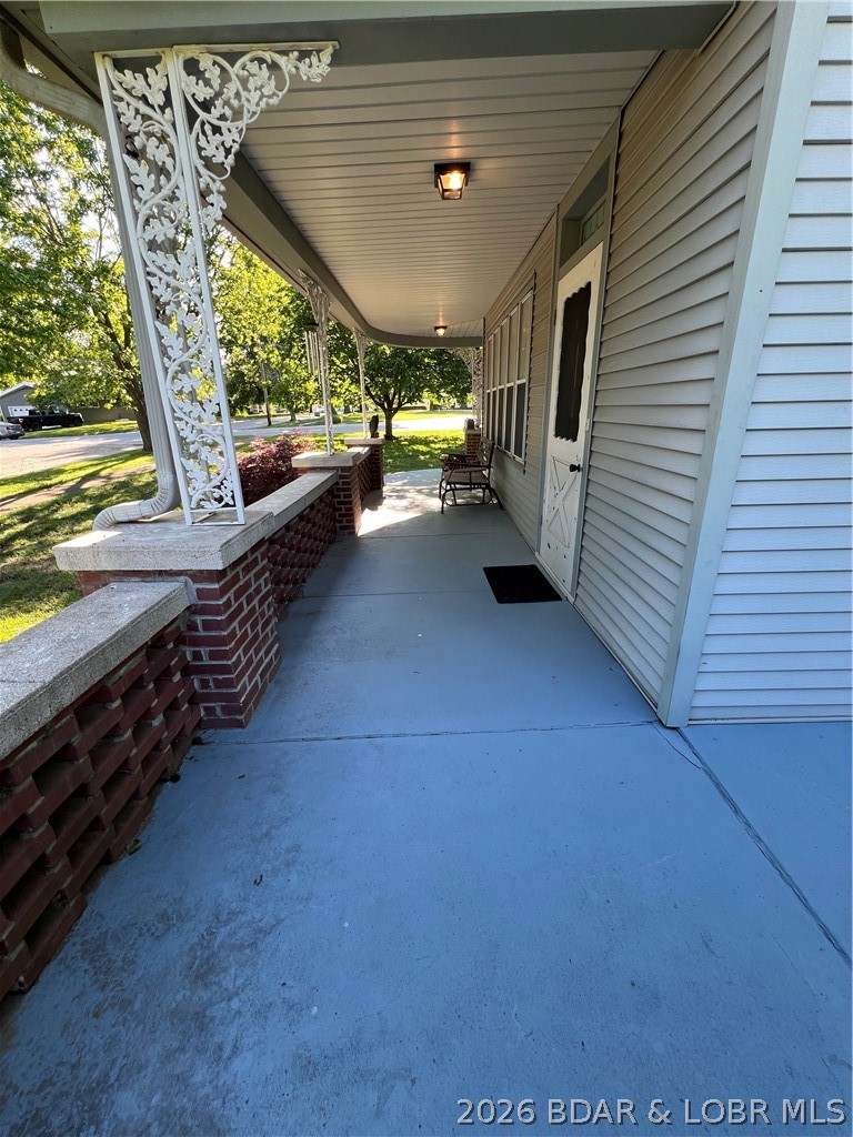 601 E Newton Street, Eldon, MO 65026 — photo 2