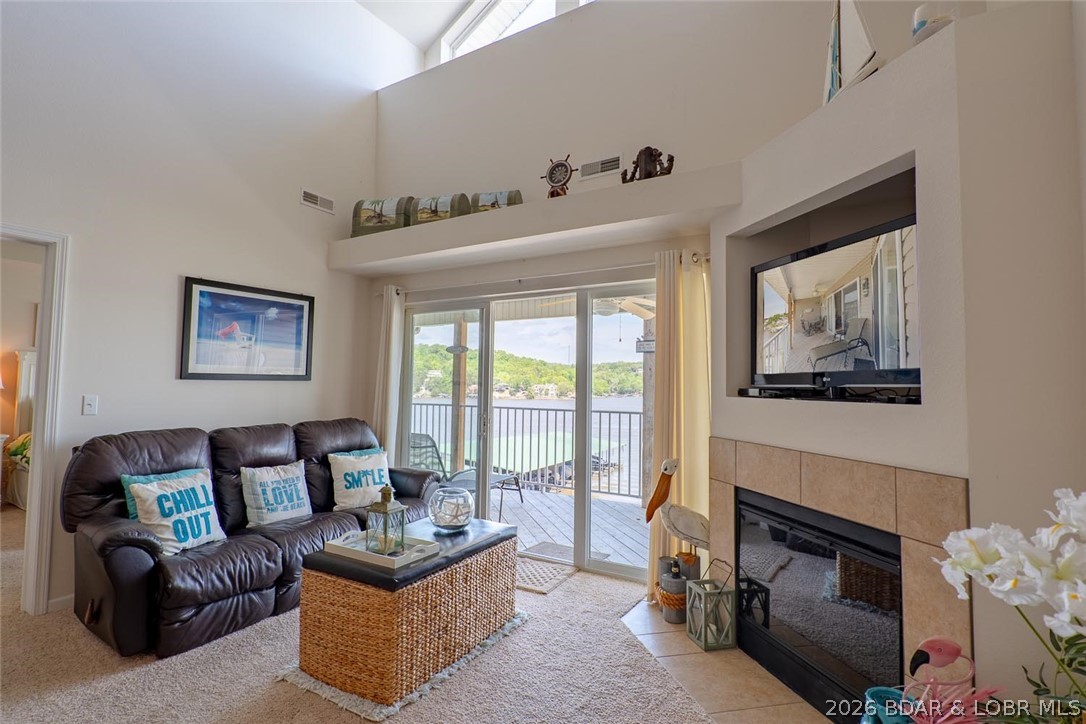 255 Plaza Beach Drive 4E — photo