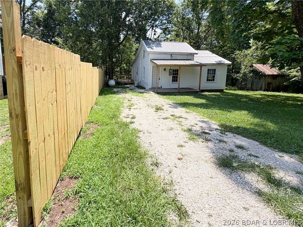 815 Hwy 42 — photo