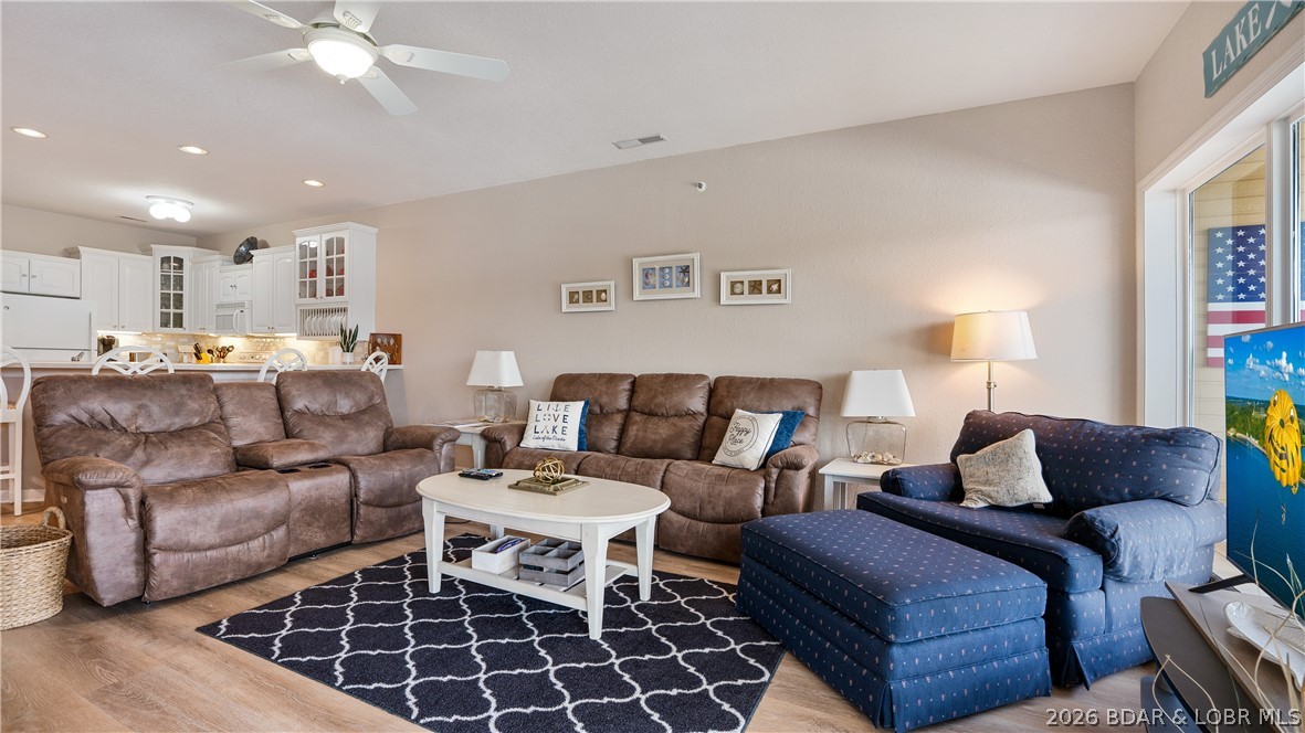 277 Bristol Bay Drive 4B — photo