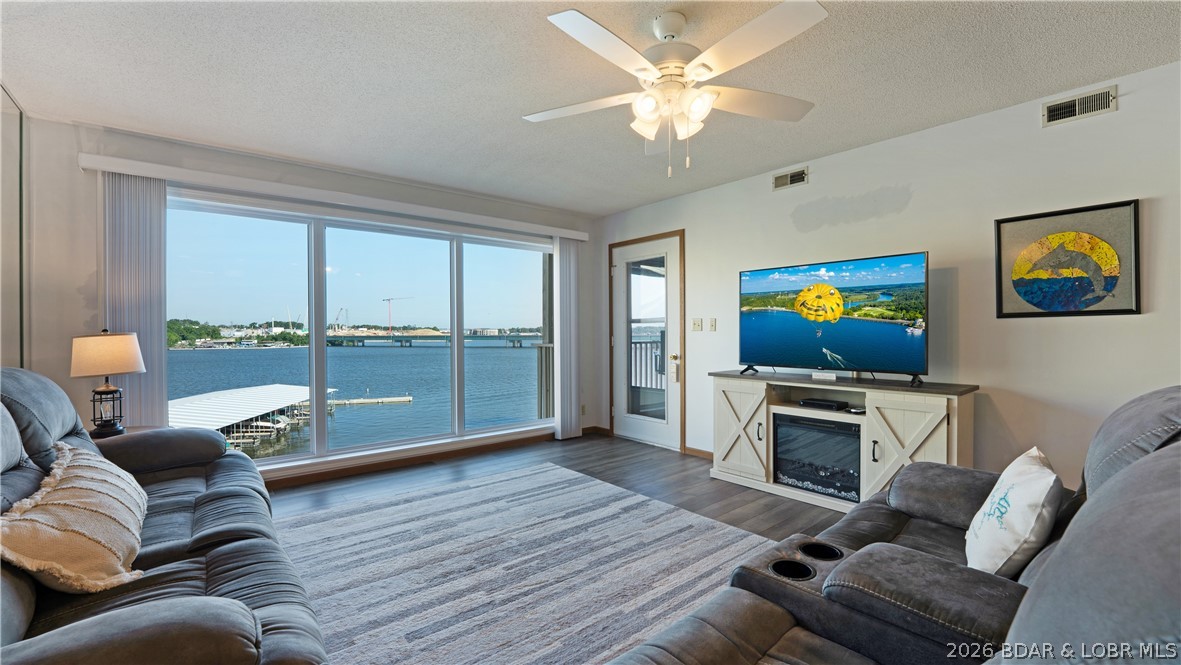 875 Parkside Pl B201 — photo