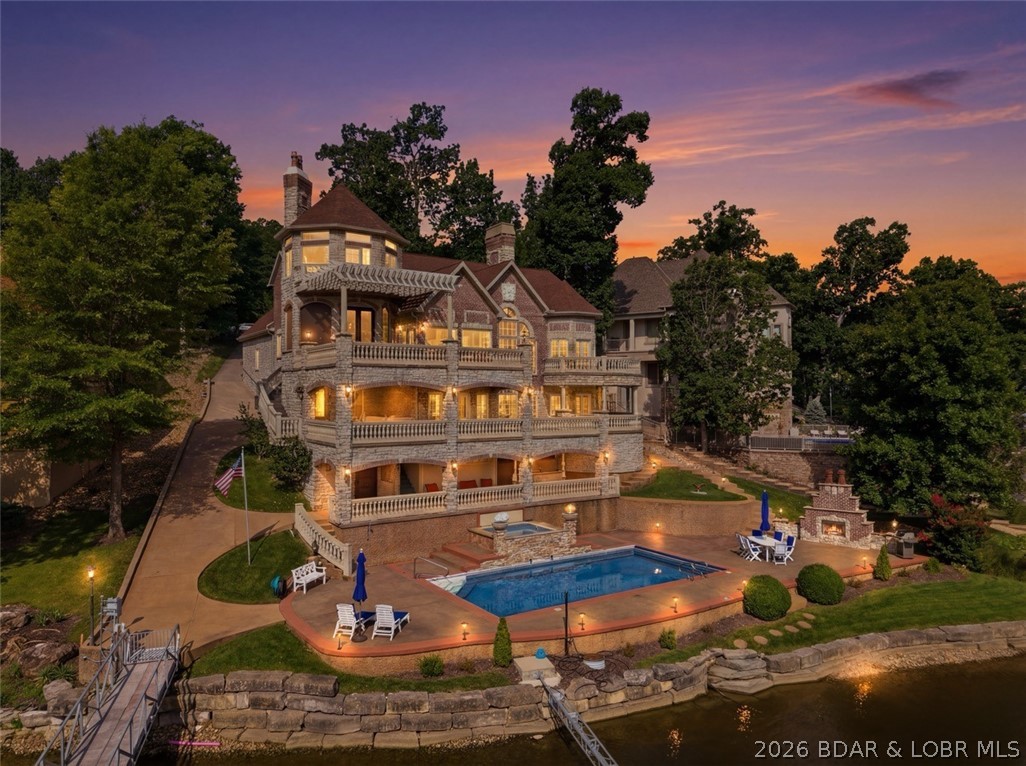 369 Lake Drive — photo