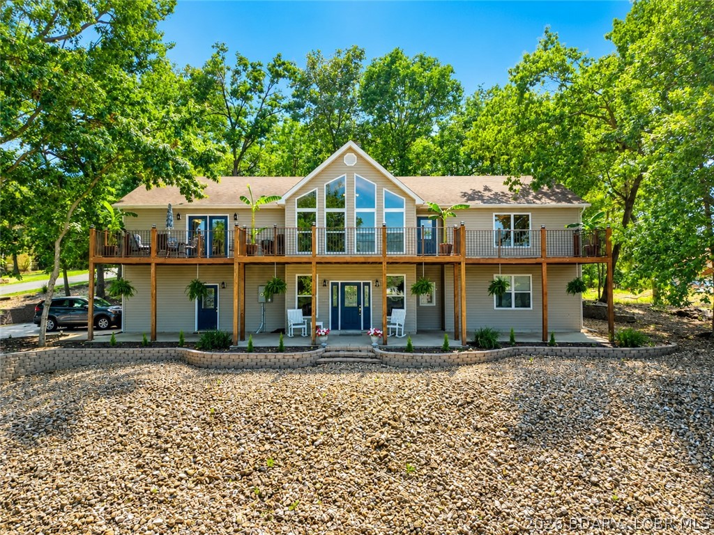 962 Grand View Drive — photo