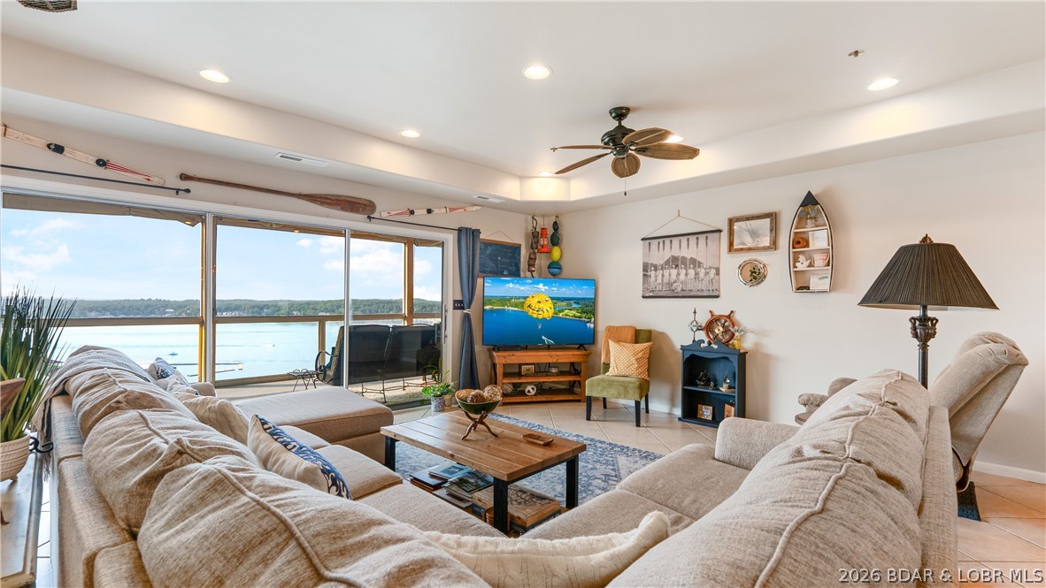 72 Emerald Bay Drive 3C — photo