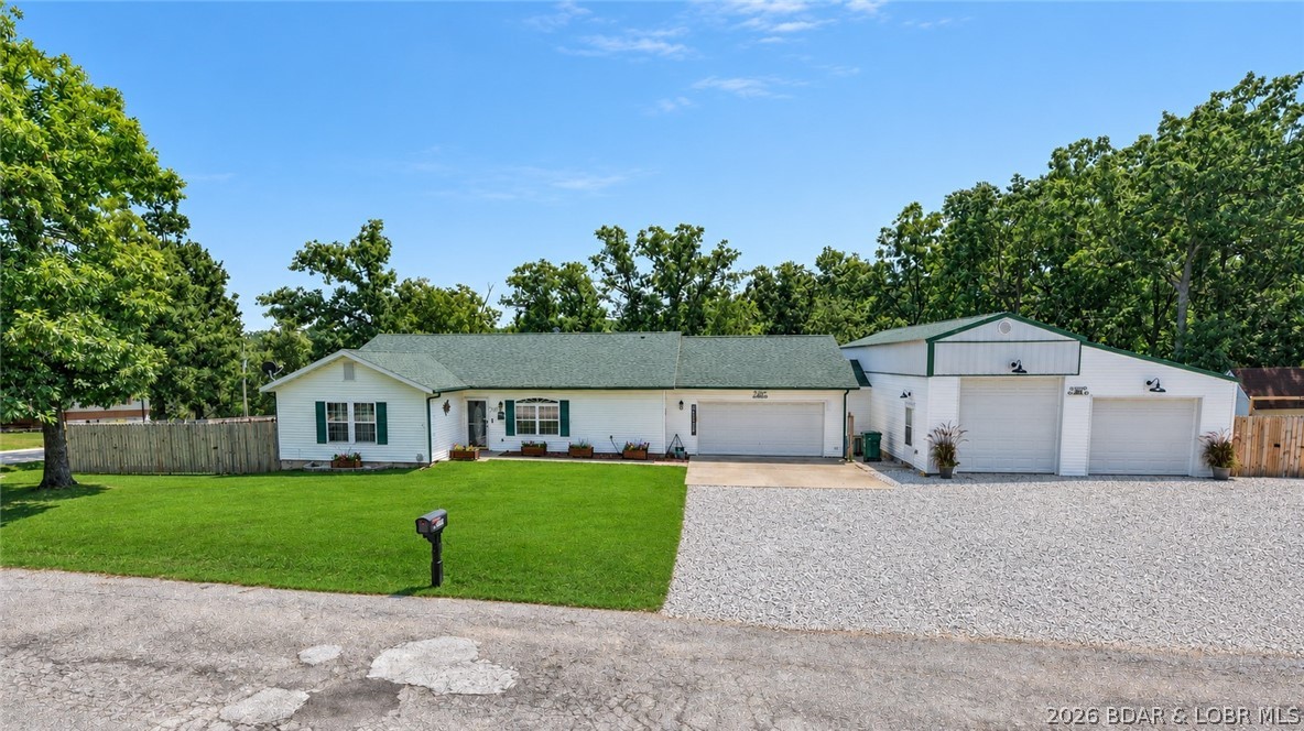 366 Highlands Dr — photo