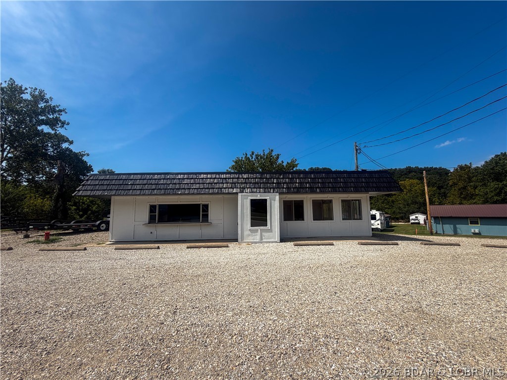 25708 Hwy 5 — photo