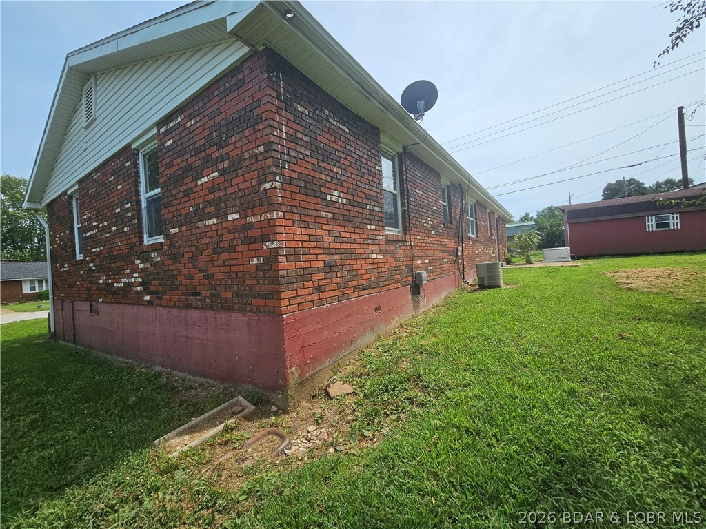 611 Oak Street, Eldon, MO 65026 — photo 2