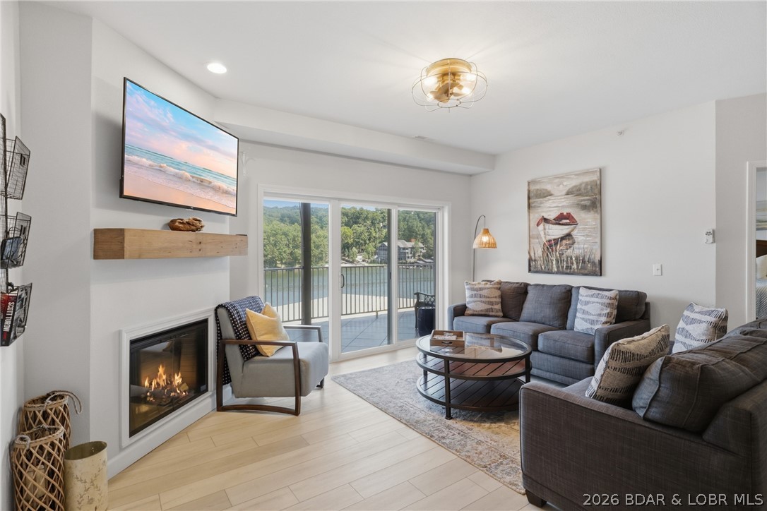166 Oak Harbor Drive 3D — photo