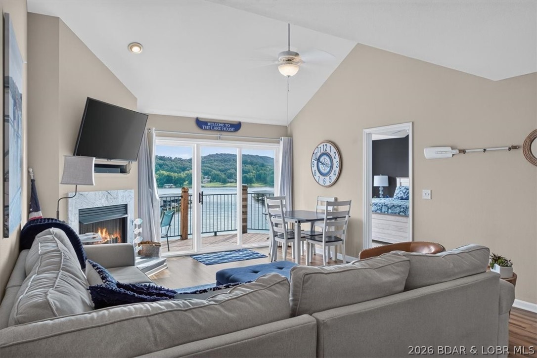 164 Cedar Glen Drive 4C — photo