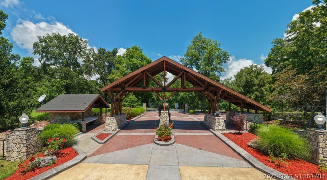 500 Big Cedar Drive — photo